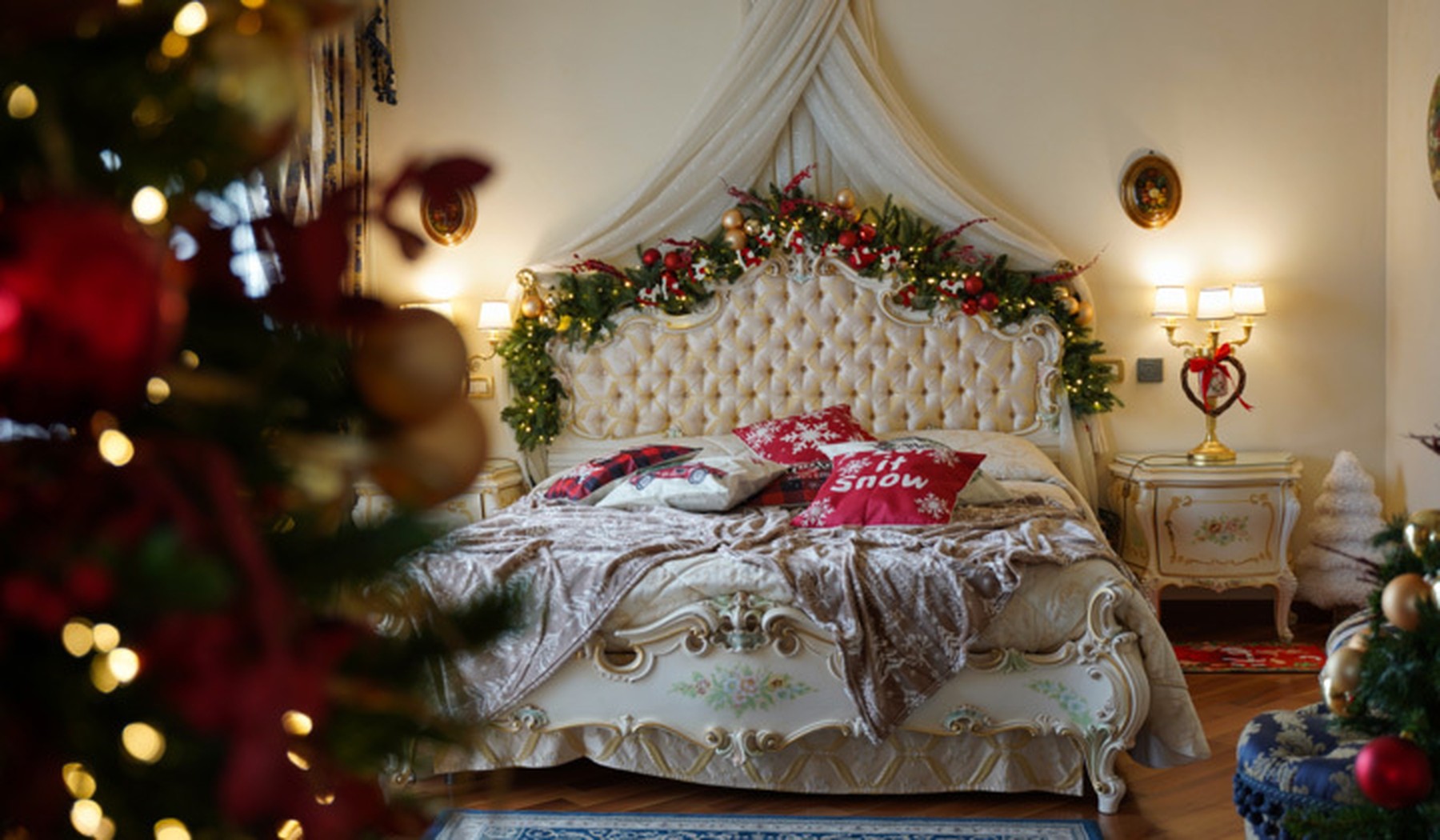 Bedroom decorated for Christmas