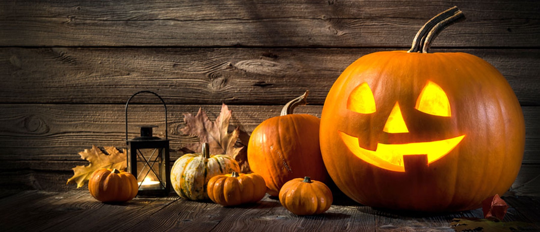Frightfully easy ways to save on Halloween costumes, decorations, and candy